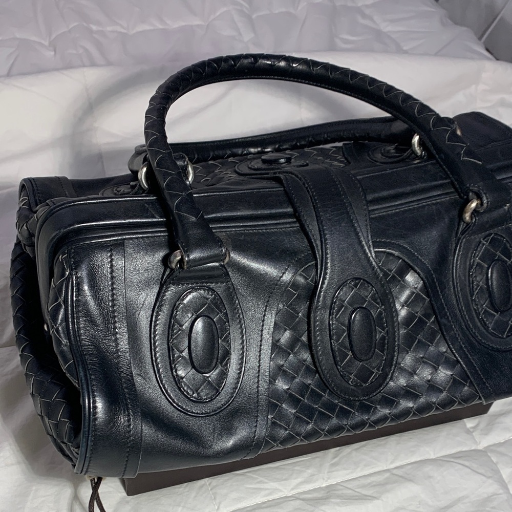 Bottega Veneta Woven Leather Satchel - Classic Black Doctor Bag - Picture 2 of 16